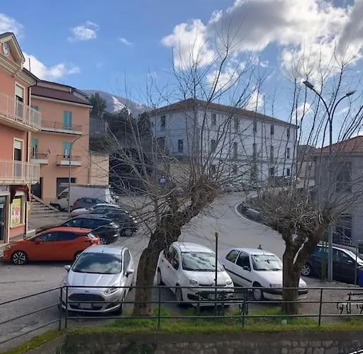 La Casa Di Tom Апартаменты Лагонегро